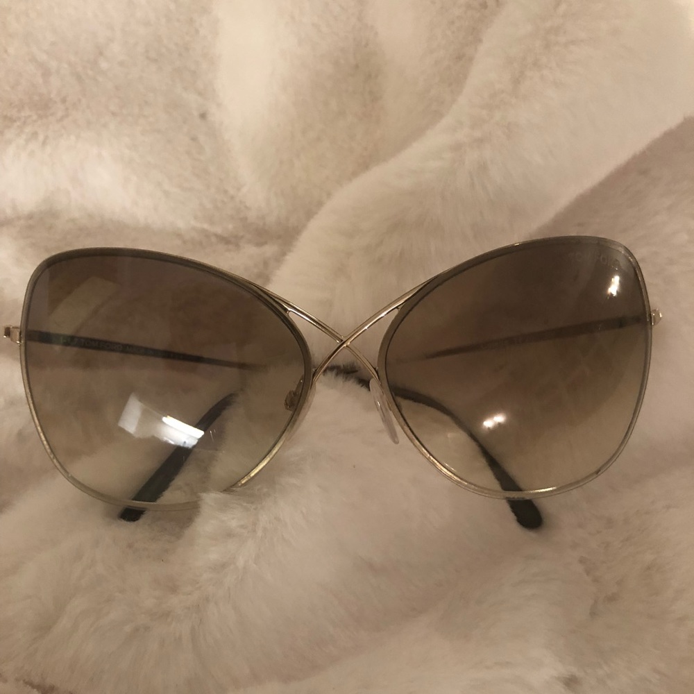 Tom Ford brown gradient sunglasses with case